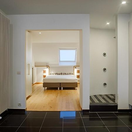 Big And Comfortable Triplex In Knokke Екстериор снимка